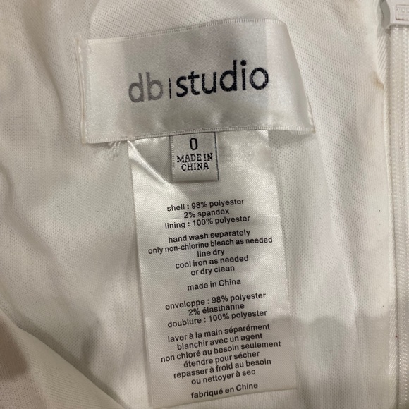 White Gown - Like New - Picture 4 of 4